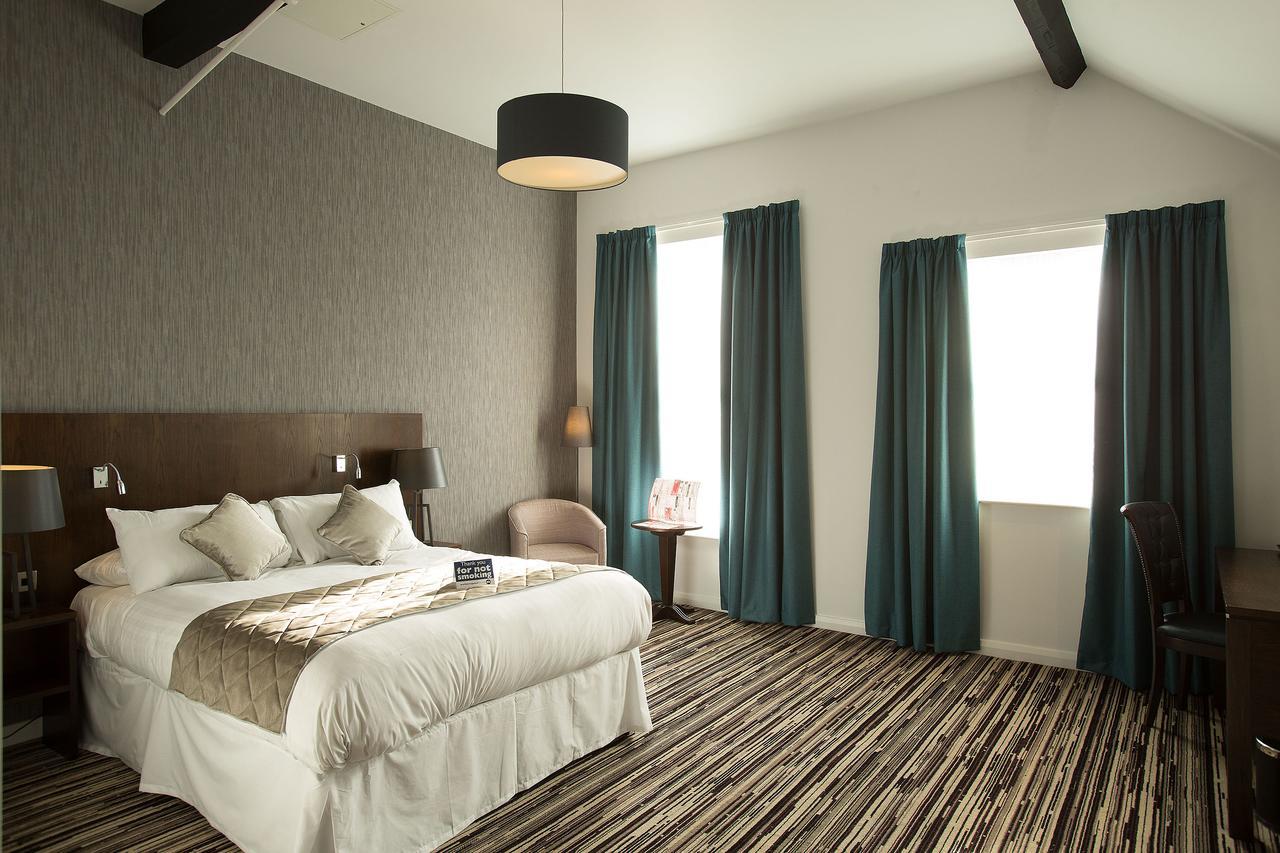 The Furness Railway Wetherspoon Hotel Barrow-in-Furness Eksteriør billede