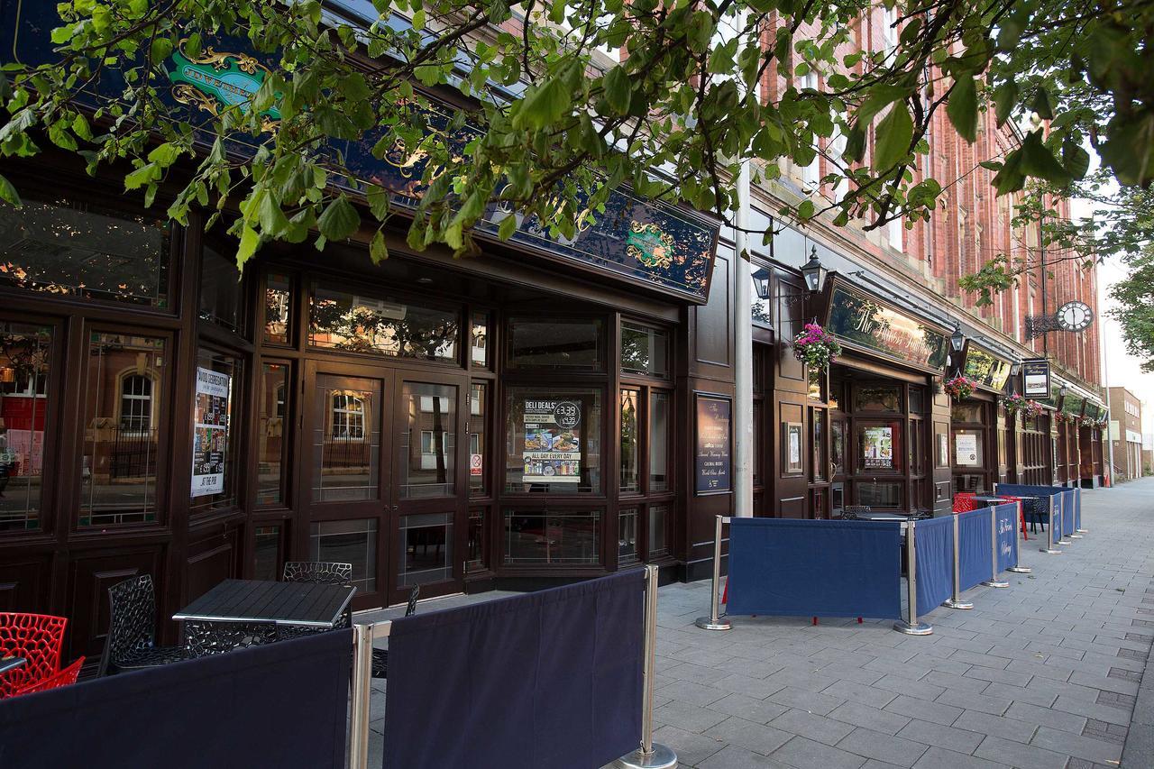 The Furness Railway Wetherspoon Hotel Barrow-in-Furness Eksteriør billede