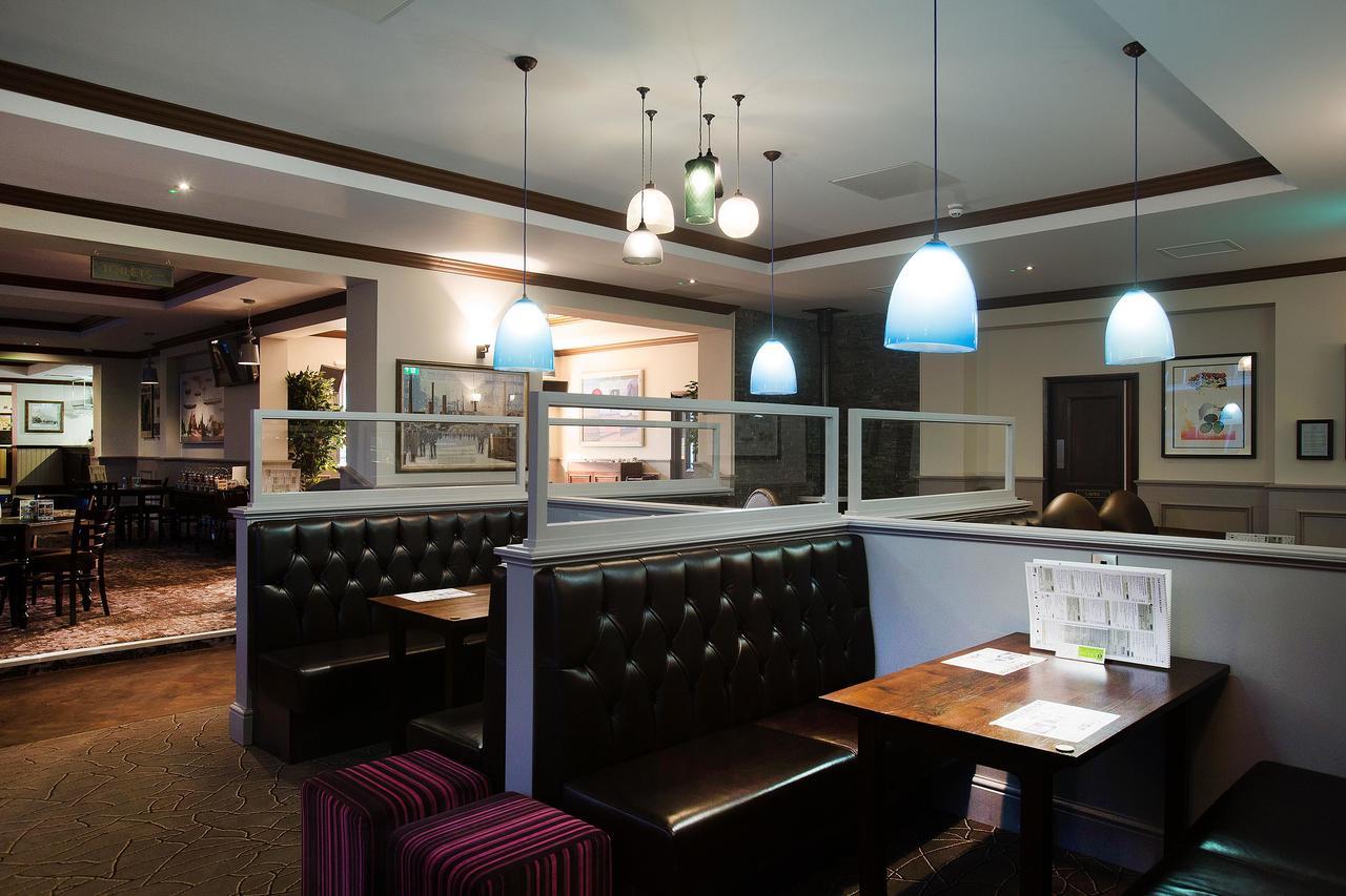 The Furness Railway Wetherspoon Hotel Barrow-in-Furness Eksteriør billede