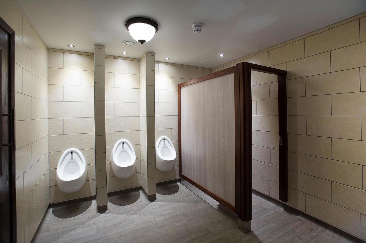 The Furness Railway Wetherspoon Hotel Barrow-in-Furness Eksteriør billede