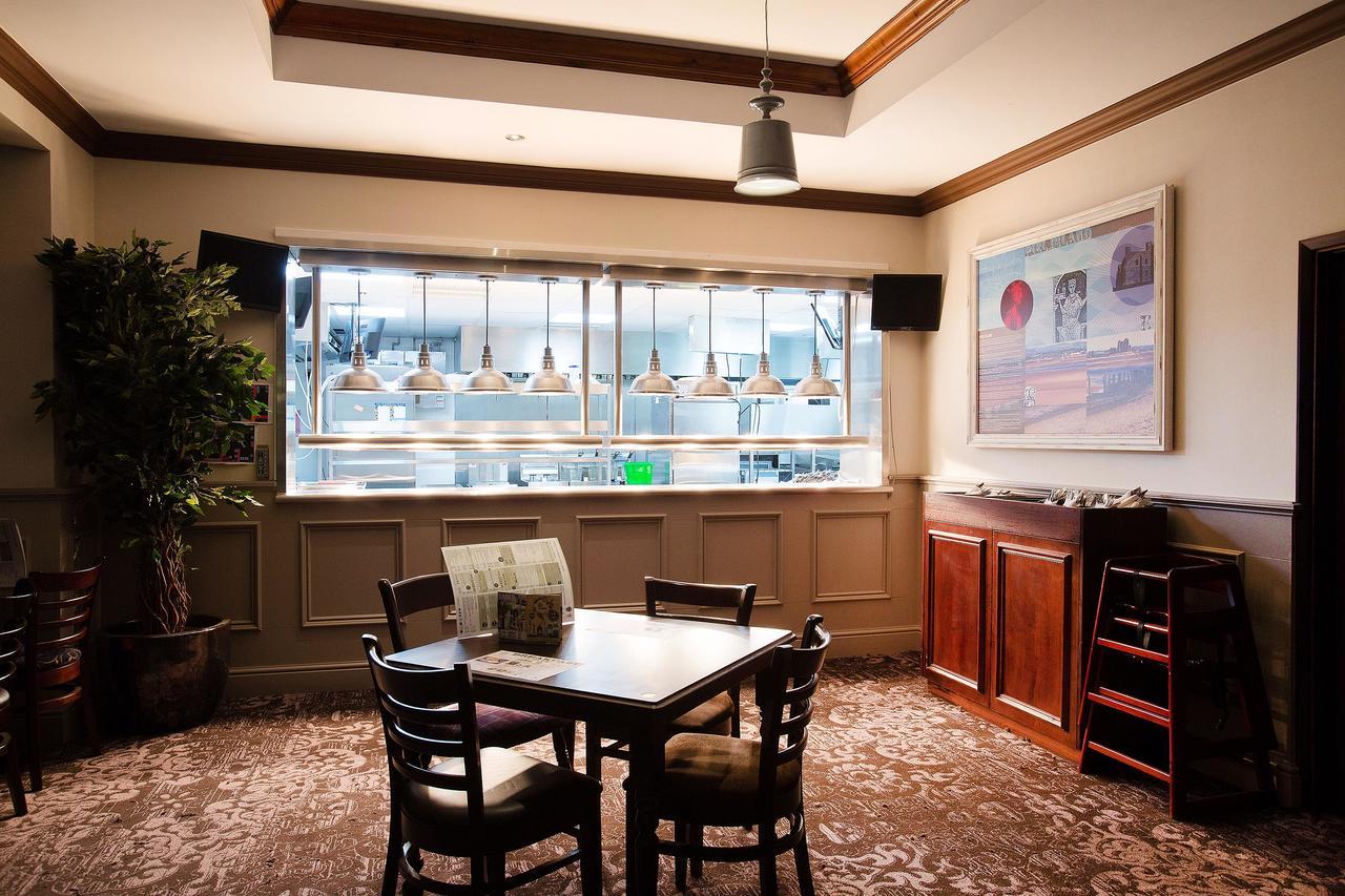 The Furness Railway Wetherspoon Hotel Barrow-in-Furness Eksteriør billede