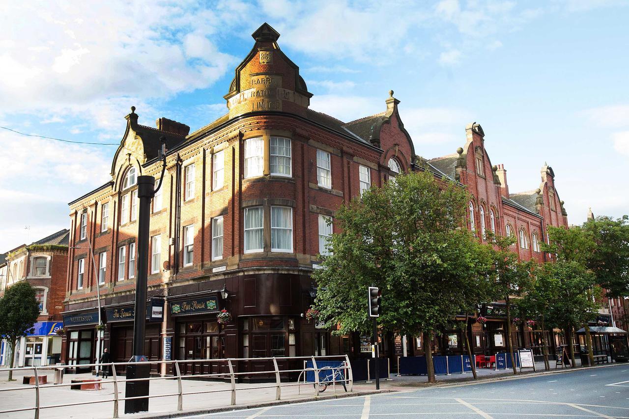 The Furness Railway Wetherspoon Hotel Barrow-in-Furness Eksteriør billede