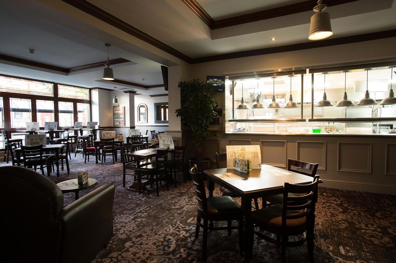 The Furness Railway Wetherspoon Hotel Barrow-in-Furness Eksteriør billede