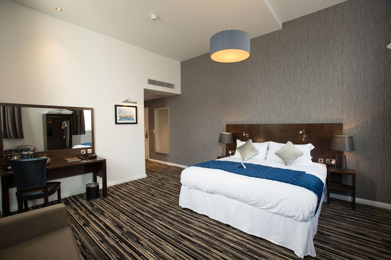The Furness Railway Wetherspoon Hotel Barrow-in-Furness Eksteriør billede