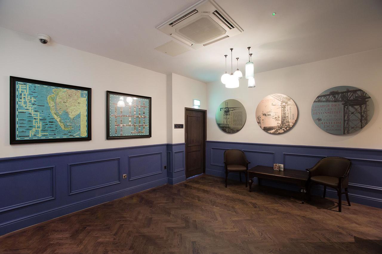 The Furness Railway Wetherspoon Hotel Barrow-in-Furness Eksteriør billede
