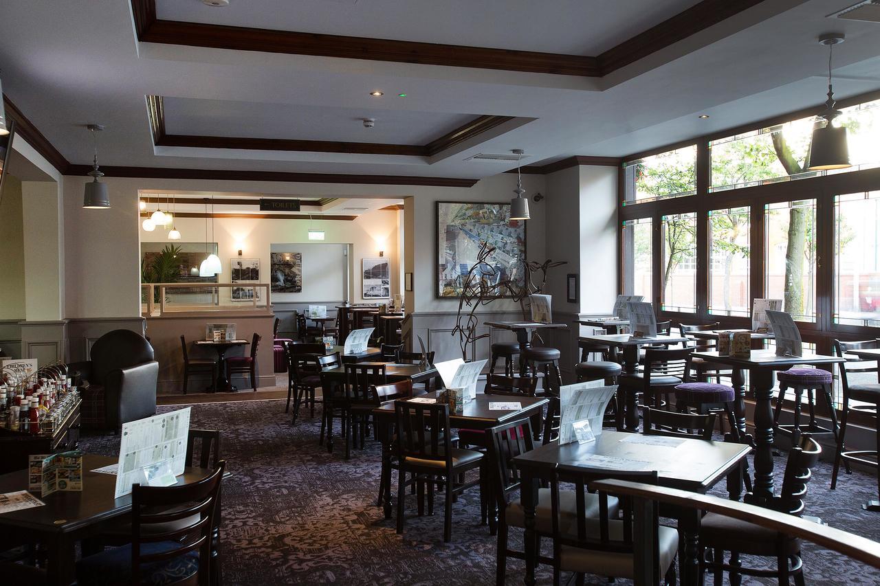 The Furness Railway Wetherspoon Hotel Barrow-in-Furness Eksteriør billede